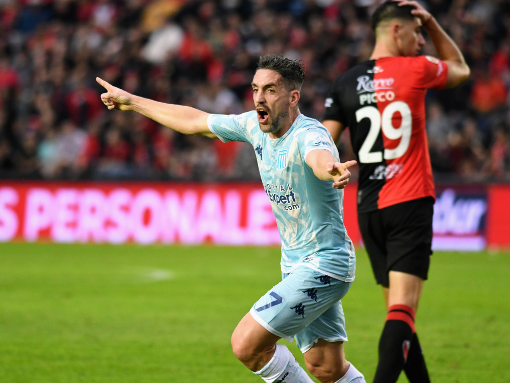 Racing derrotó 4-0 a Colón