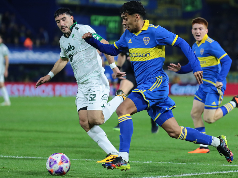  Boca se impuso 2-0 ante Sarmiento