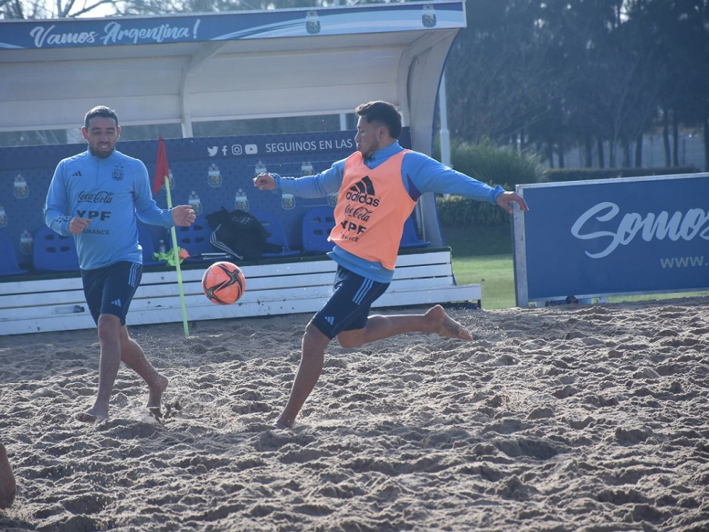 La Selección de Fútbol Playa entrenó en Ezeiza de cara a los Juegos Odesur