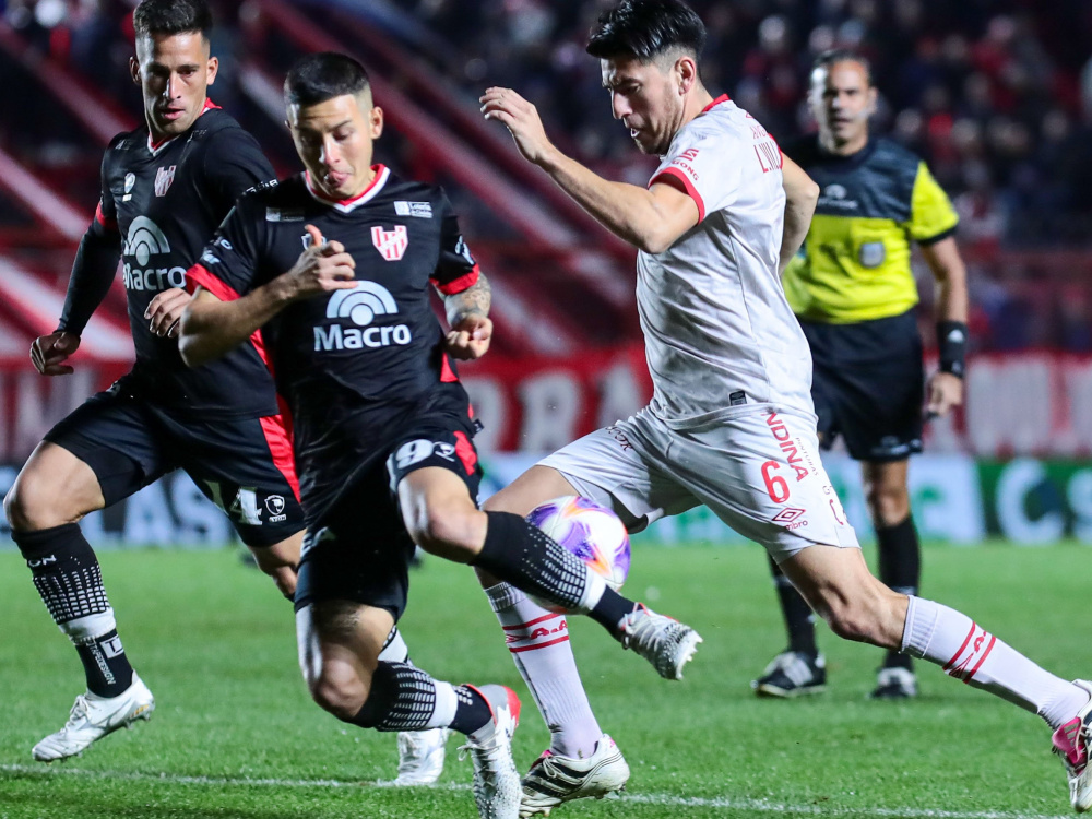 Instituto y Argentinos igualaron sin tantos