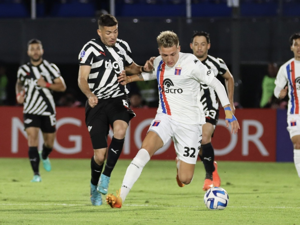 Tigre cayó ante Libertad de Paraguay 2-1 por la ida de los Playoffs de la Sudamericana
