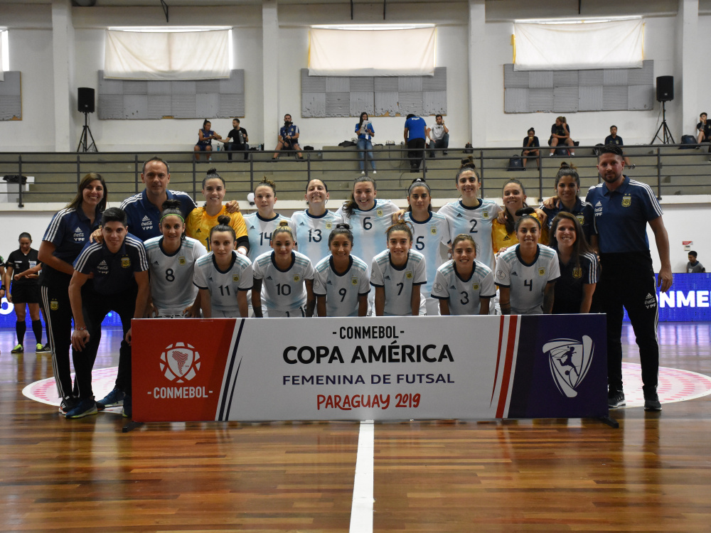 Argentina cierra la fase de grupos ante Brasil