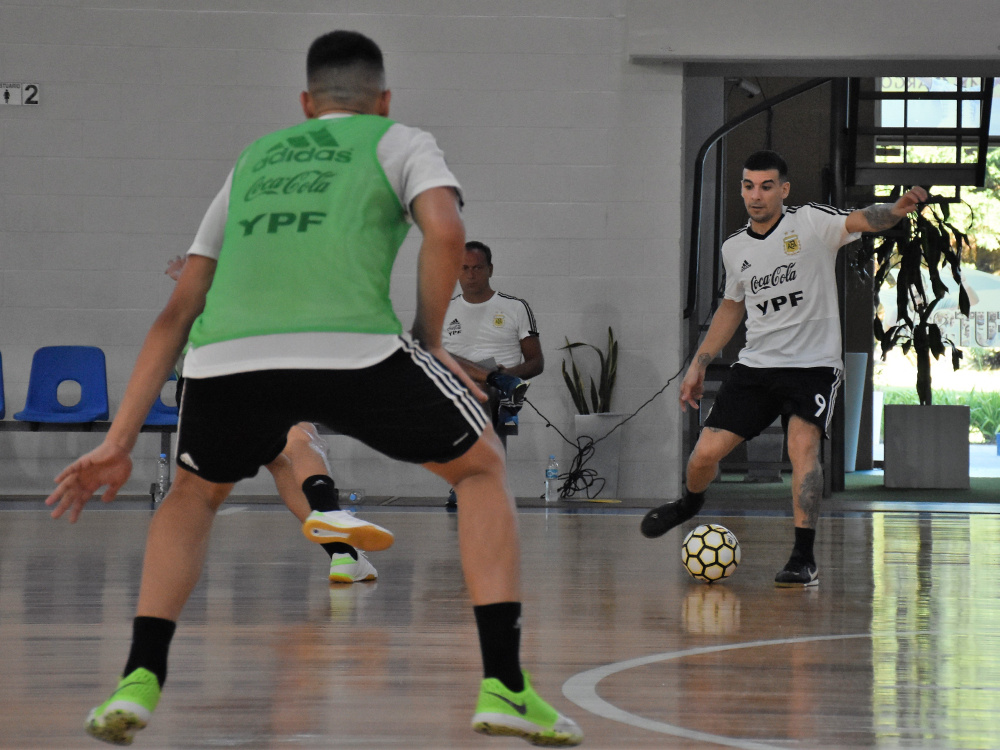 La Selección de Futsal continúa con sus entrenamientos 