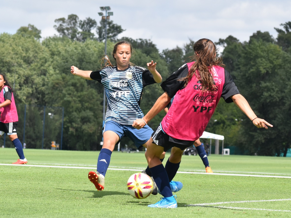 Martes de doble turno para la Sub 17 Femenina