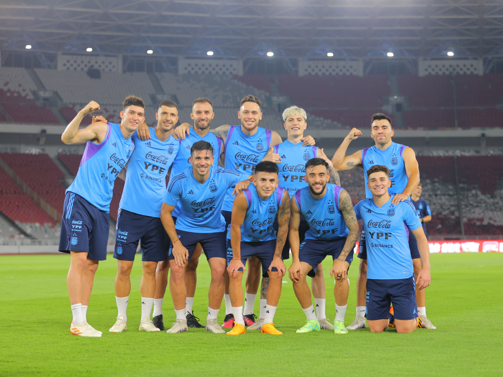 Último entrenamiento de la Selección en Yakarta de cara al partido ante Indonesia
