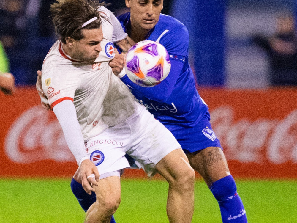 Argentinos Juniors venció 1-0 a Vélez en condición de visitante