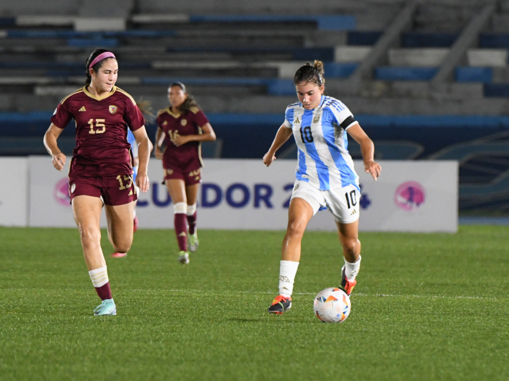 Argentina igualó ante Venezuela en su participación final en el certamen