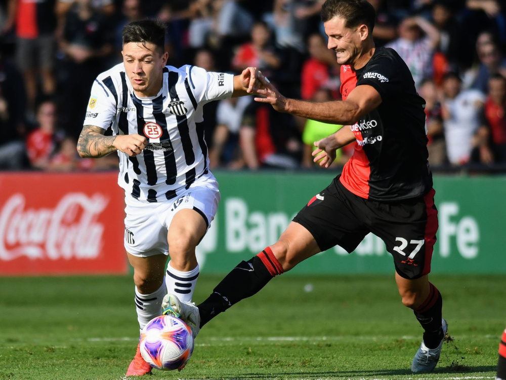 En Santa Fe, Colón y Talleres empataron 2 a 2