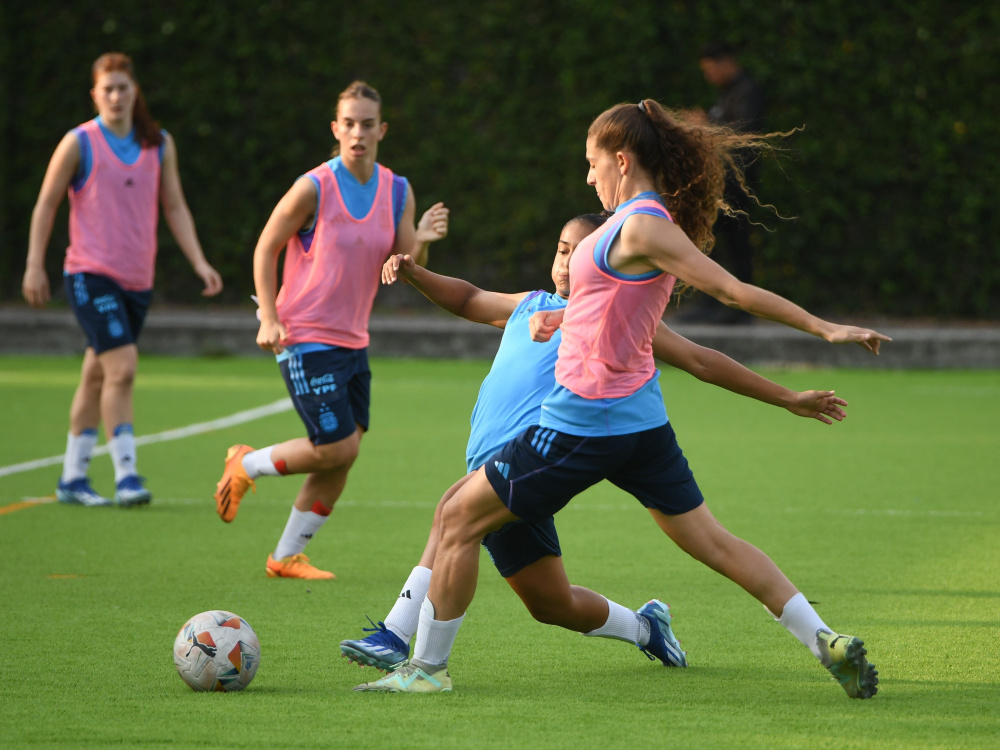 Último entrenamiento antes de enfrentar a Uruguay