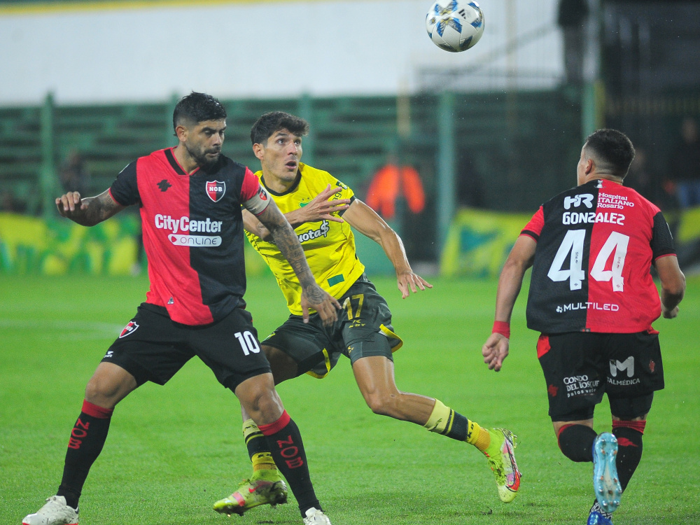 En Florencio Varela, triunfo de Defensa y Justicia ante Newell's