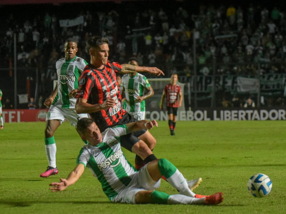 Patronato cayó 2-1 como local ante Atlético Nacional 