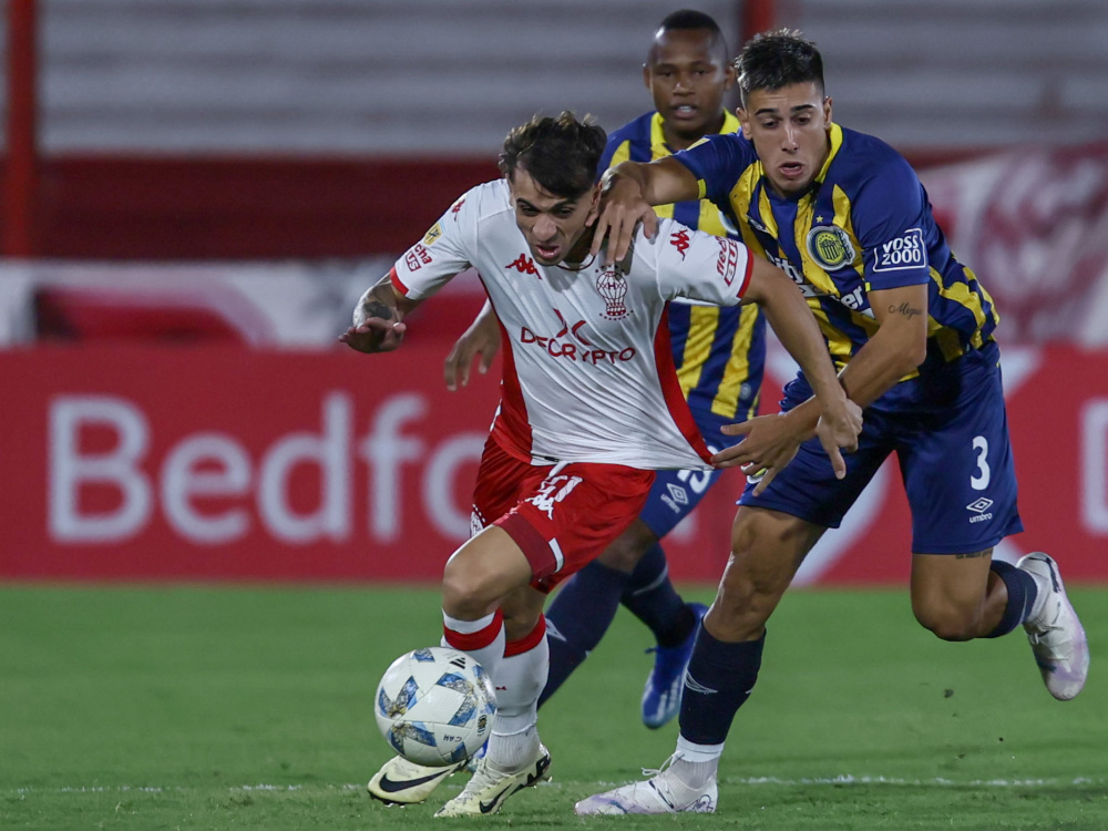 Huracán superó 2-0 a Rosario Central