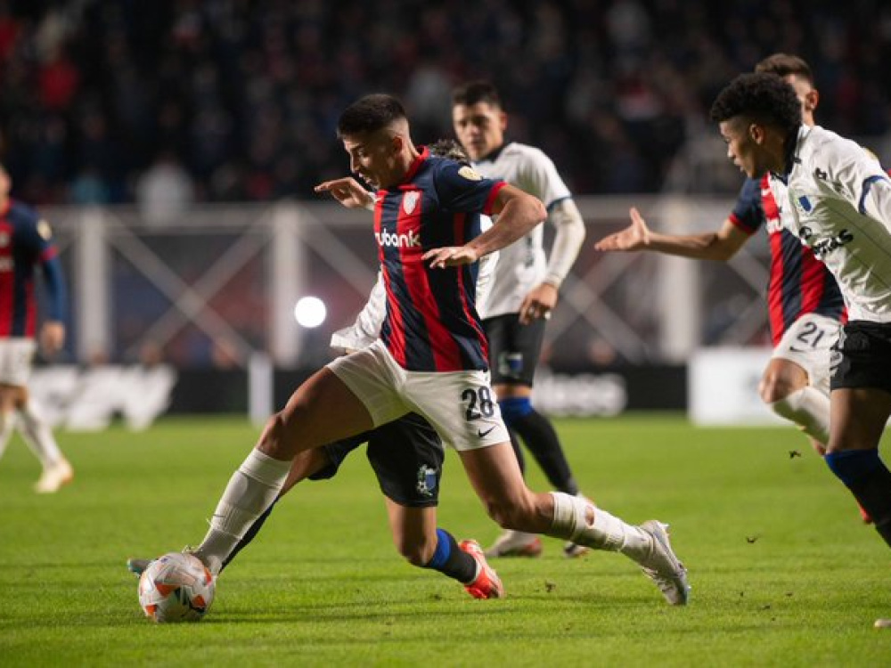 San Lorenzo le ganó 3-2 a Liverpool de Uruguay
