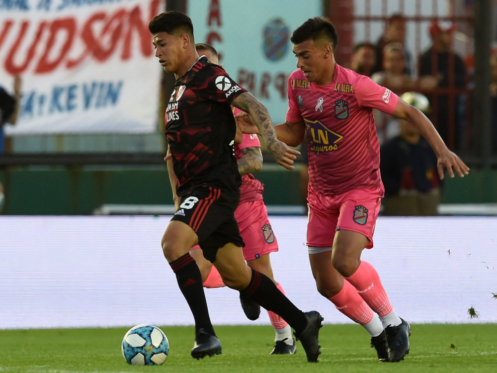 En el inicio de la fecha, Arsenal y River igualaron 3-3