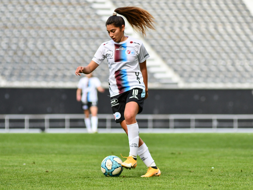 Daiana Falfán, jugadora de UAI Urquiza: "Que se puedan ver todos los partidos es una emoción muy grande"
