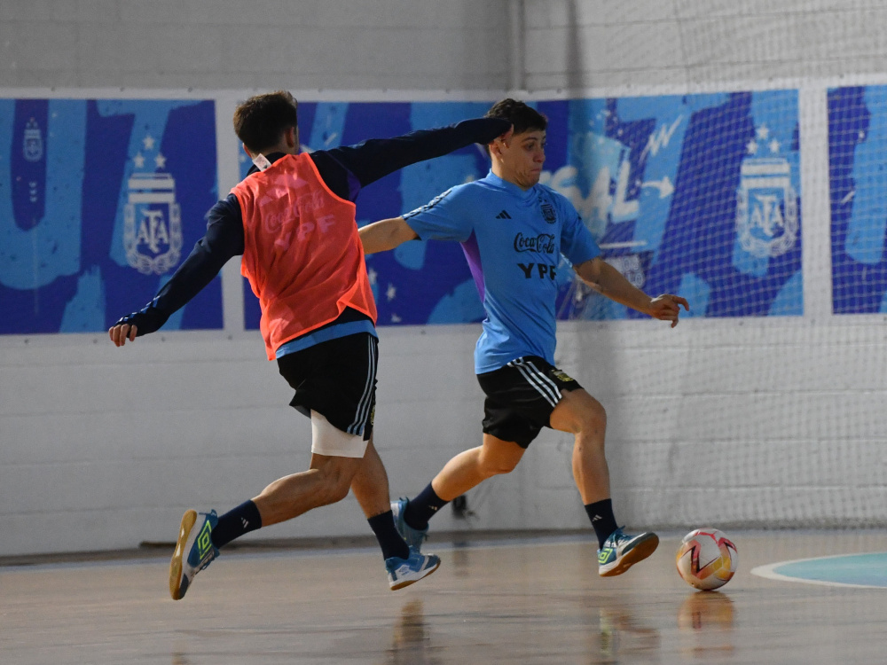 La Selección continúa con los entrenamientos de cara a la final de la Liga Evolución