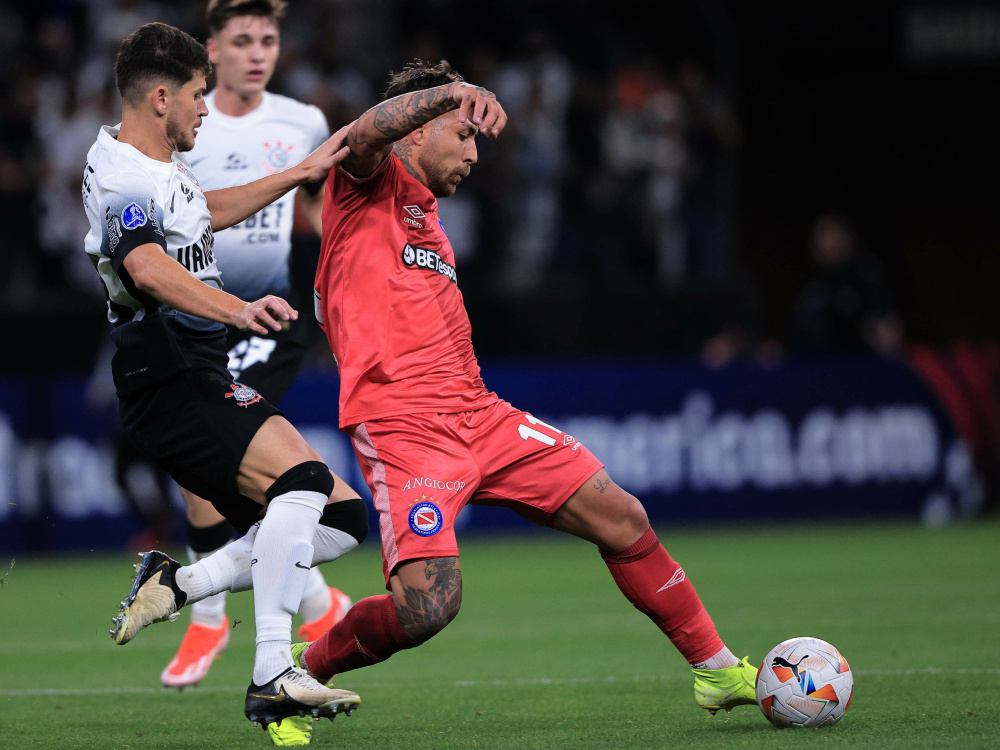 Argentinos cayó frente a Corinthians