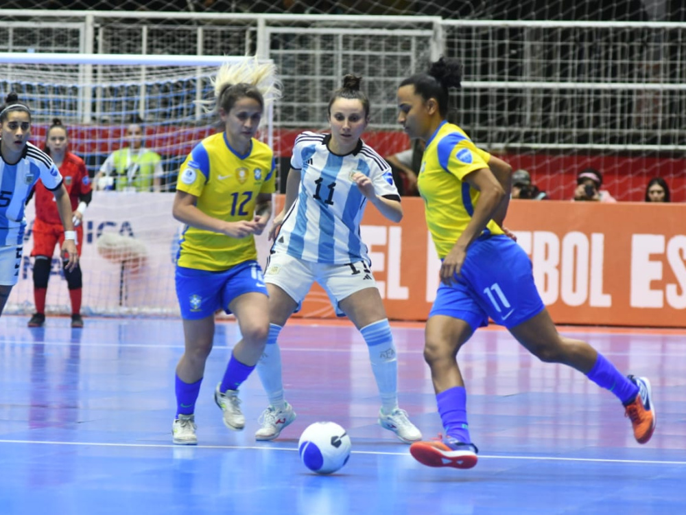 Argentina cayó 2-0 ante Brasil en la final de la Copa América de Futsal Femenino