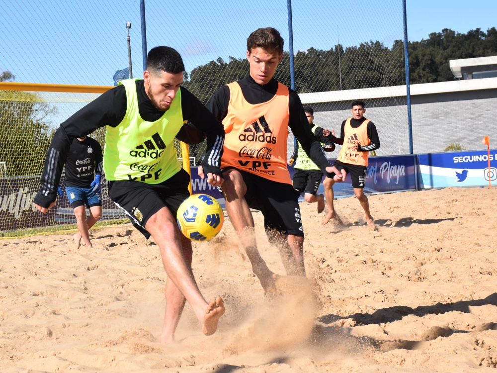 Práctica de Fútbol para la Selección de Playa