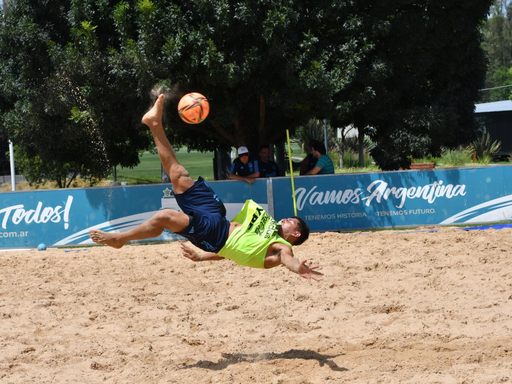 La Selección de Playa continúa con su preparación para la Copa del Mundo de Dubái