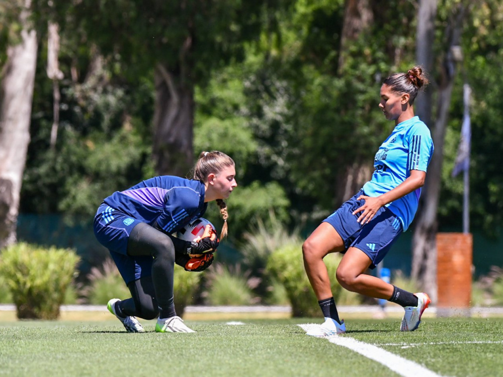 La preselección femenina mayor culminó su semana de entrenamientos