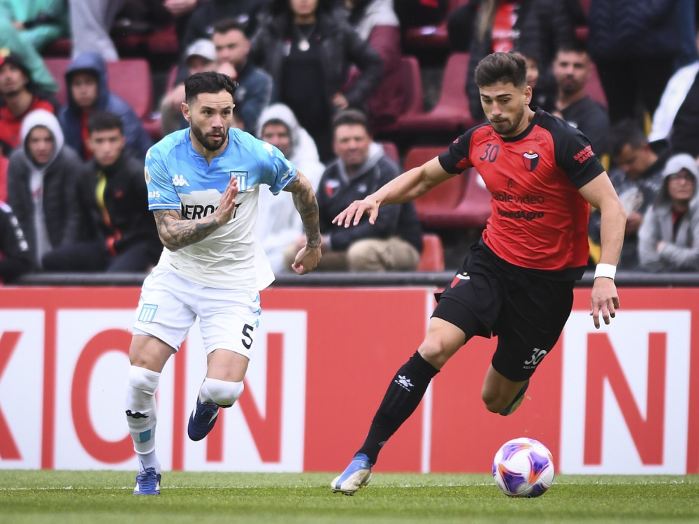 Racing venció 2-0 a Colón