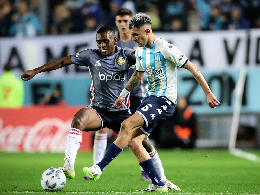 Racing venció a Estudiantes en el cierre de la jornada
