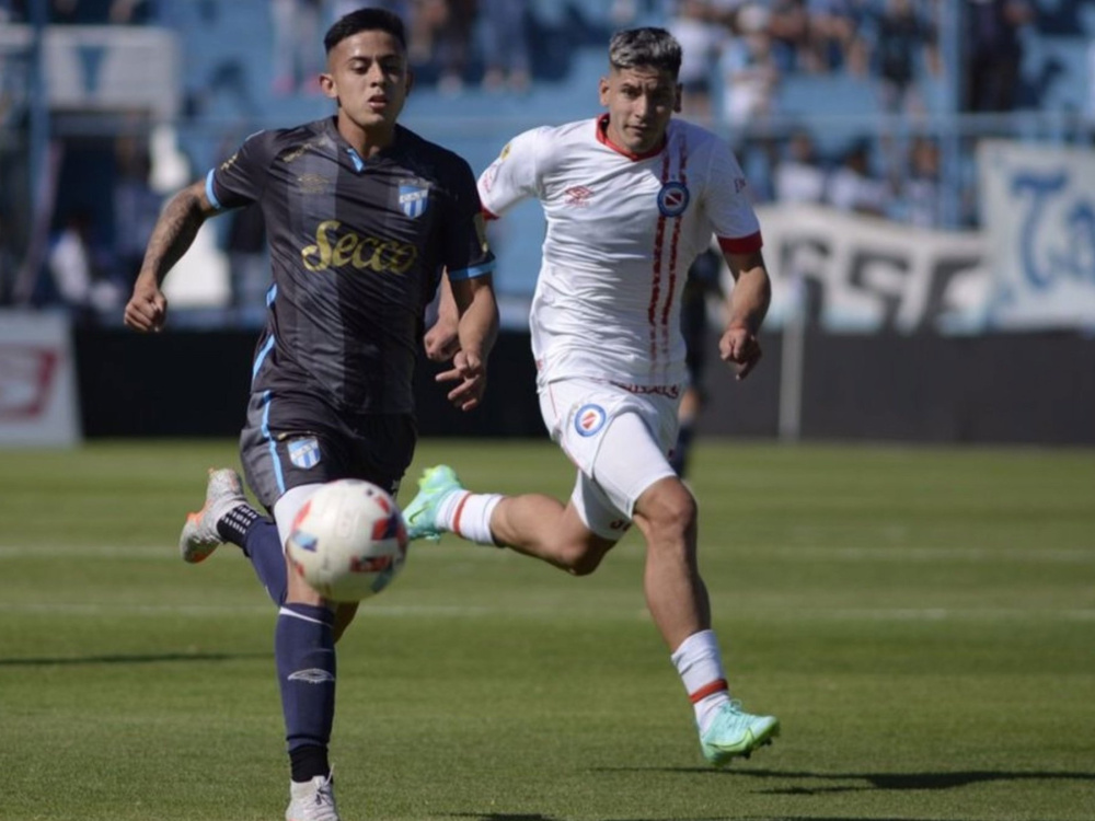 Atlético Tucumán superó 4-3 a Argentinos Juniors