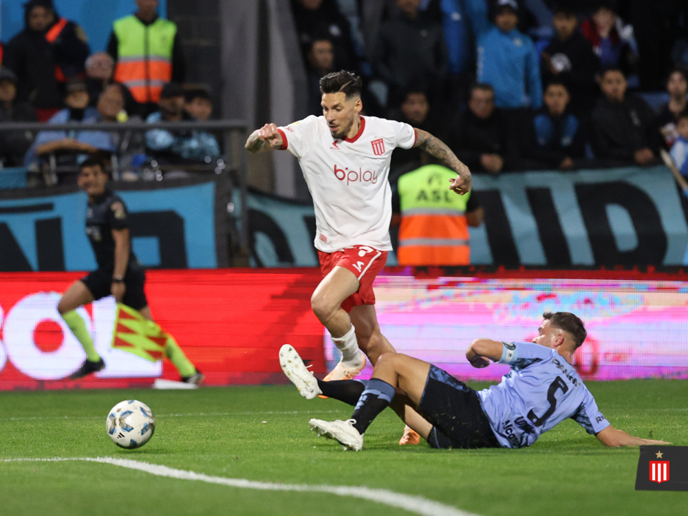 Belgrano derrotó 2-1 a Estudiantes en el inicio de la Copa de la Liga