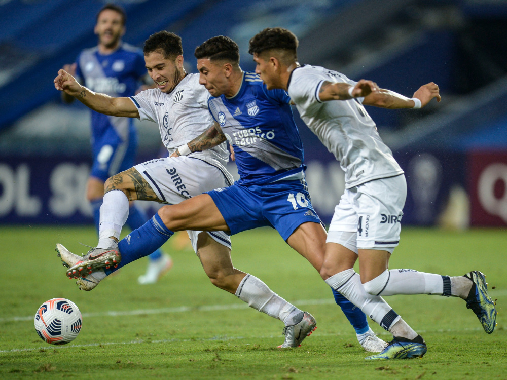 Talleres derrotó 4-1 a Emelec en su último encuentro en el torneo