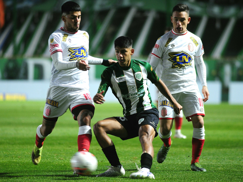 Banfield y Barracas Central igualaron 1-1