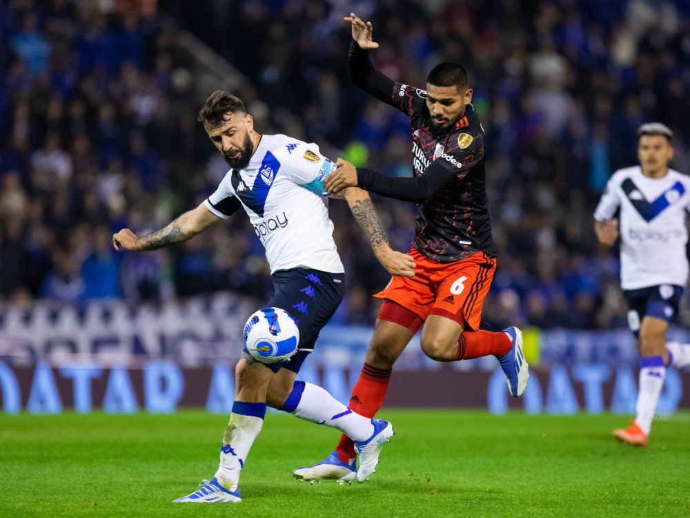 En su cancha Vélez derrotó 1-0 a River 