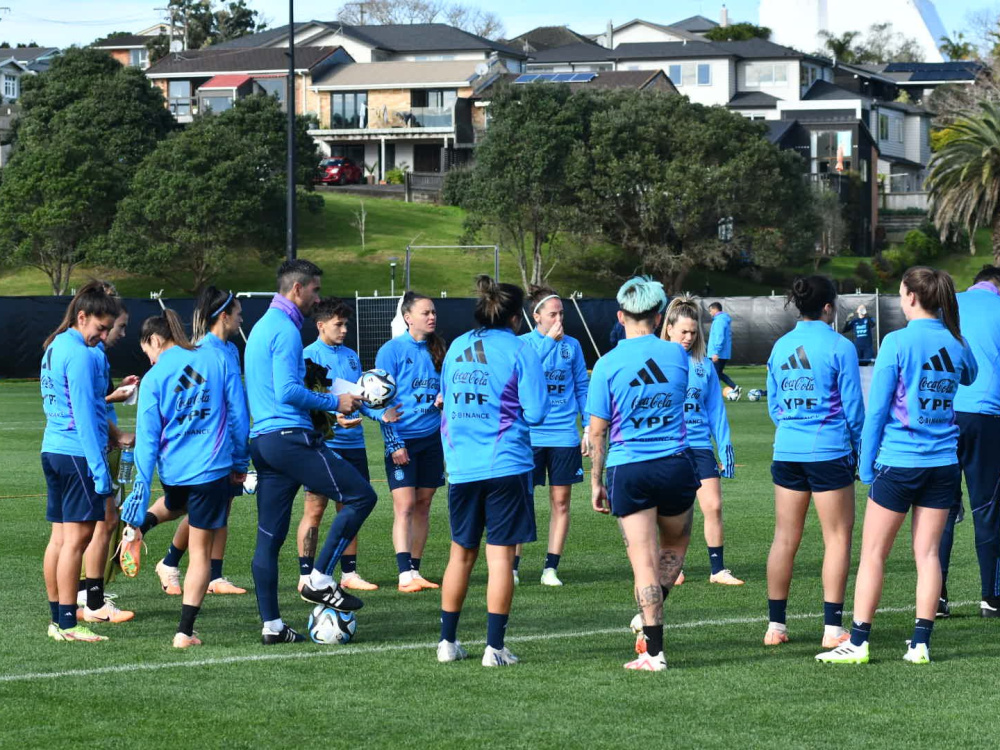 Mañana de fútbol para la Selección Femenina