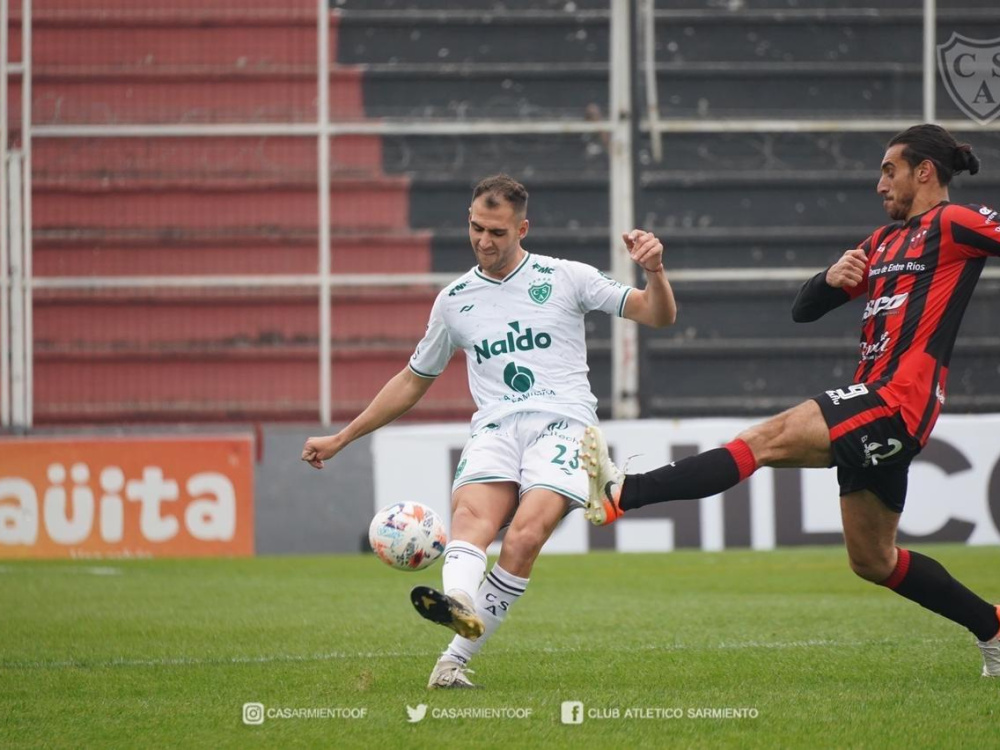 Patronato superó a Sarmiento por 2-0