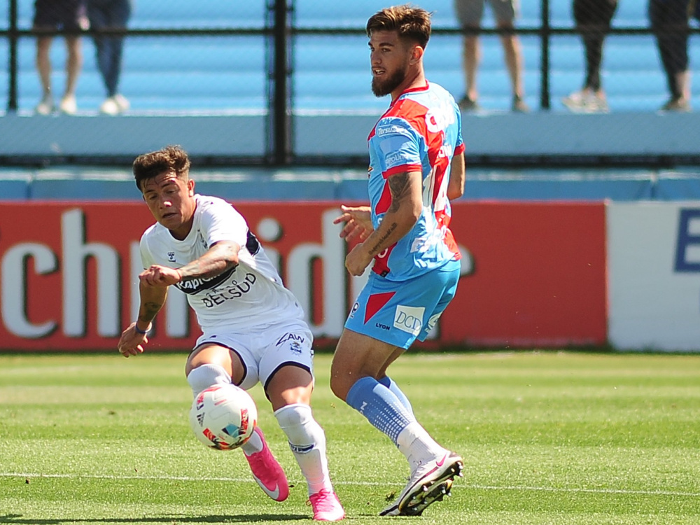 Acción en Sarandí: Gimnasia derrotó 1-0 a Arsenal