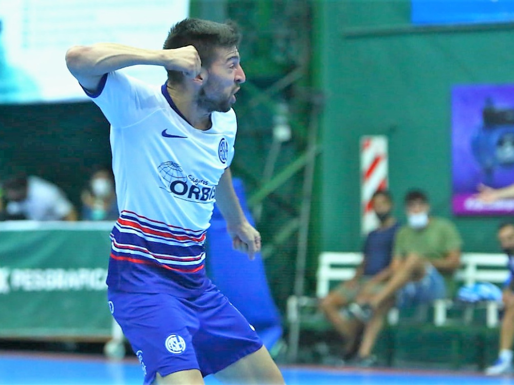 Juan Rodríguez, jugador de futsal de San Lorenzo: “Estamos en un período de transición, pero con ganas de seguir peleando cosas importantes”