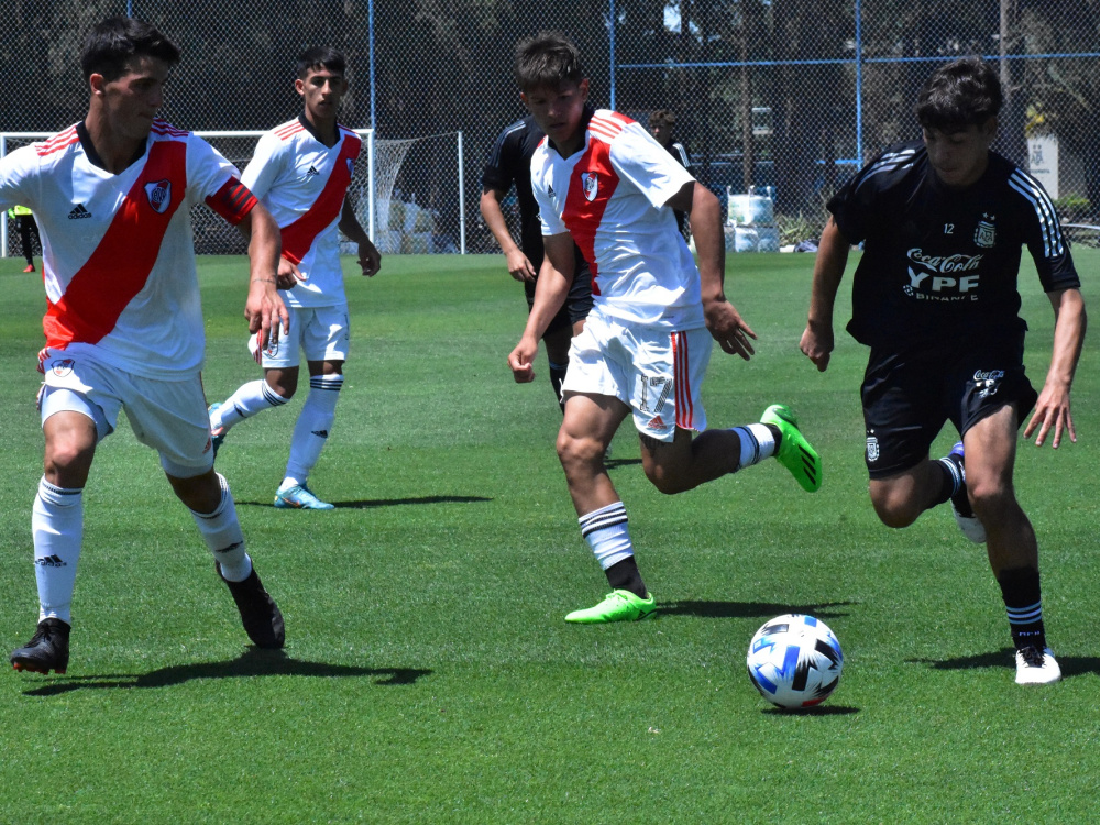 La Sub 17 cerró la semana con un encuentro ante River Plate