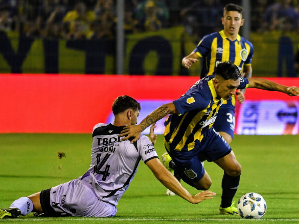 Rosario Central cayó 2-1 ante Barracas Central como local