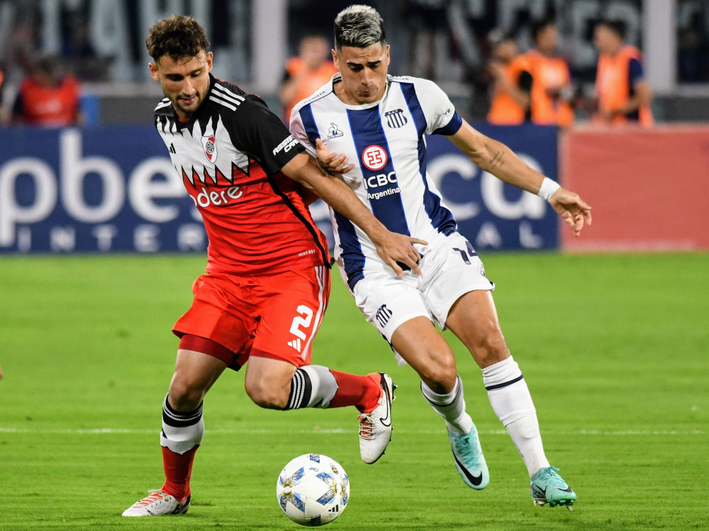 Talleres y River empataron 2 a 2