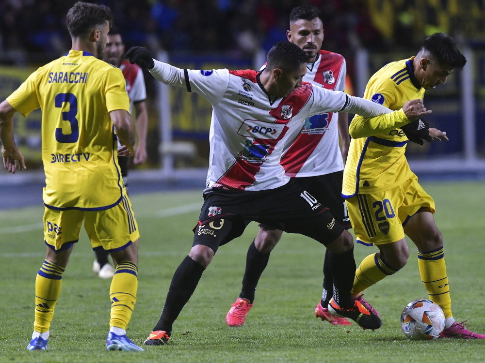 Boca igualó sin goles ante Nacional Potosí