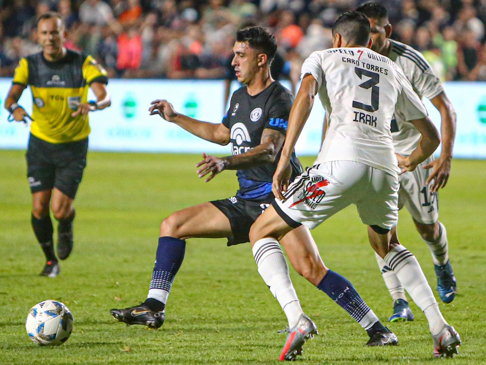En Mendoza, Deportivo Riestra se impuso 2-1 ante Independiente Rivadavia