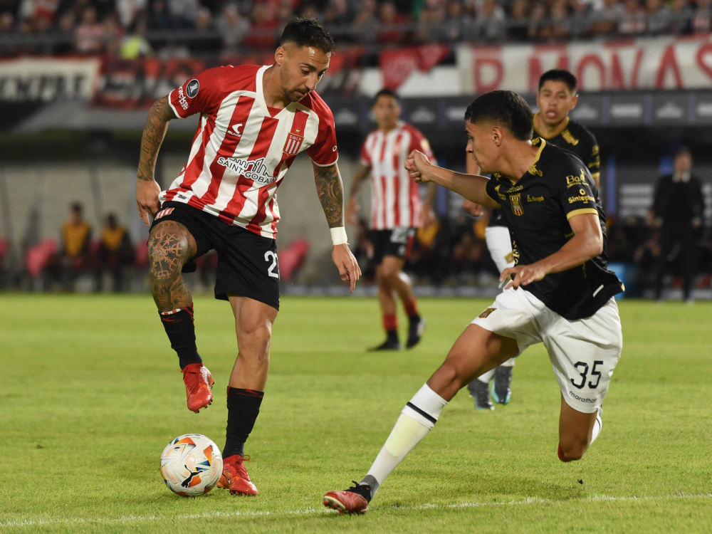 Estudiantes ganó 2-1 de local ante The Strongest 