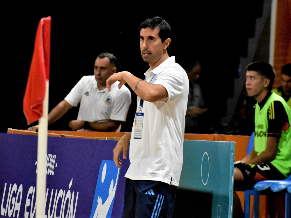 Matías Galván: "Queremos hacer crecer al jugador desde lo humano hacia lo futbolístico"