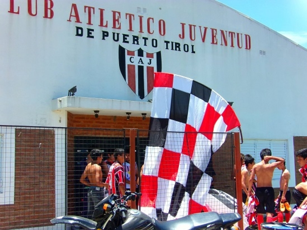 El Coloso de Puerto Tirol