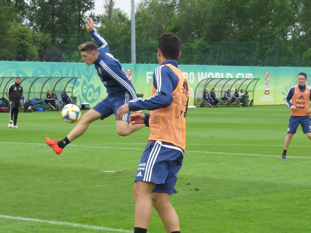 Práctica vespertina para la Selección Sub 20