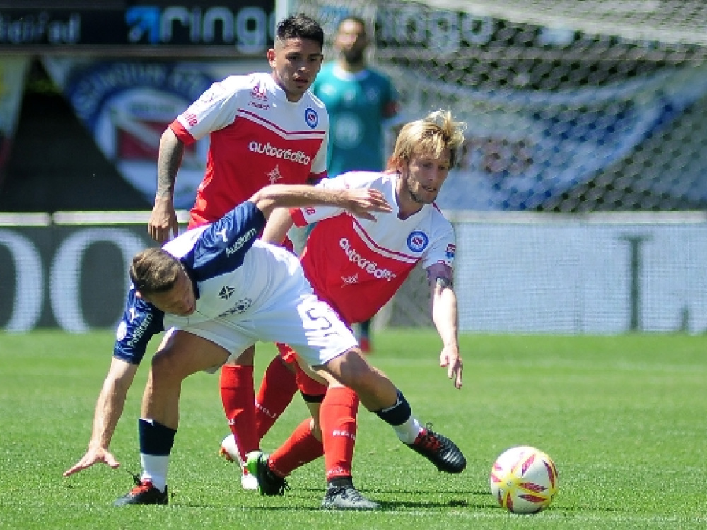 El domingo empezó en La Paternal
