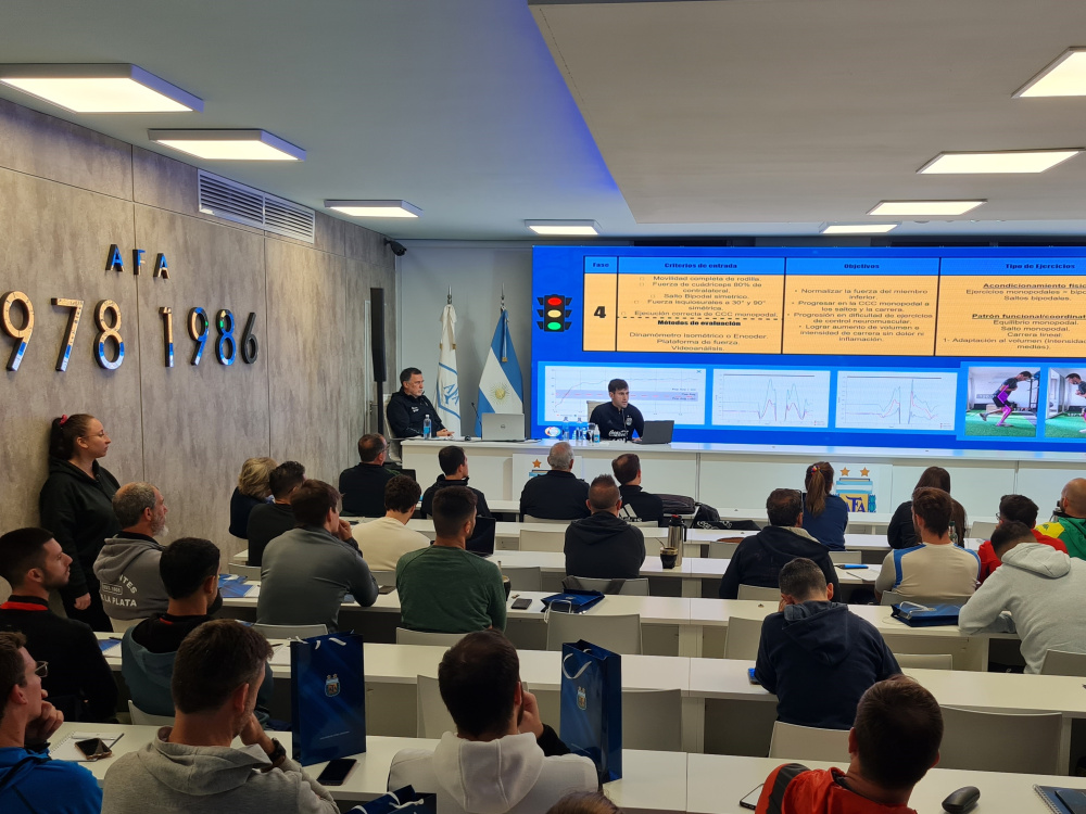 Jornada de capacitación para kinesiólogos de divisiones juveniles