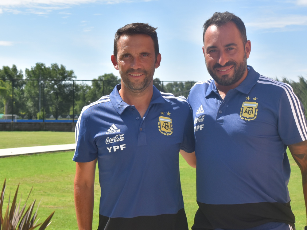 El cuerpo técnico de la Selección de Fútbol Playa realizó una disertación virtual 