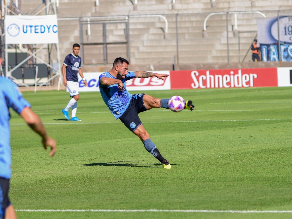 Belgrano superó 2-0 a Independiente de Rivadavia y avanzó a la siguiente fase