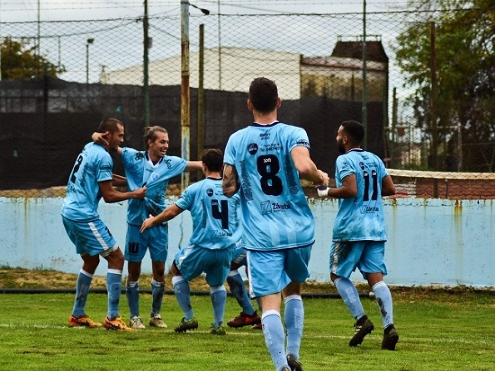 Defensores Unidos logró el ascenso